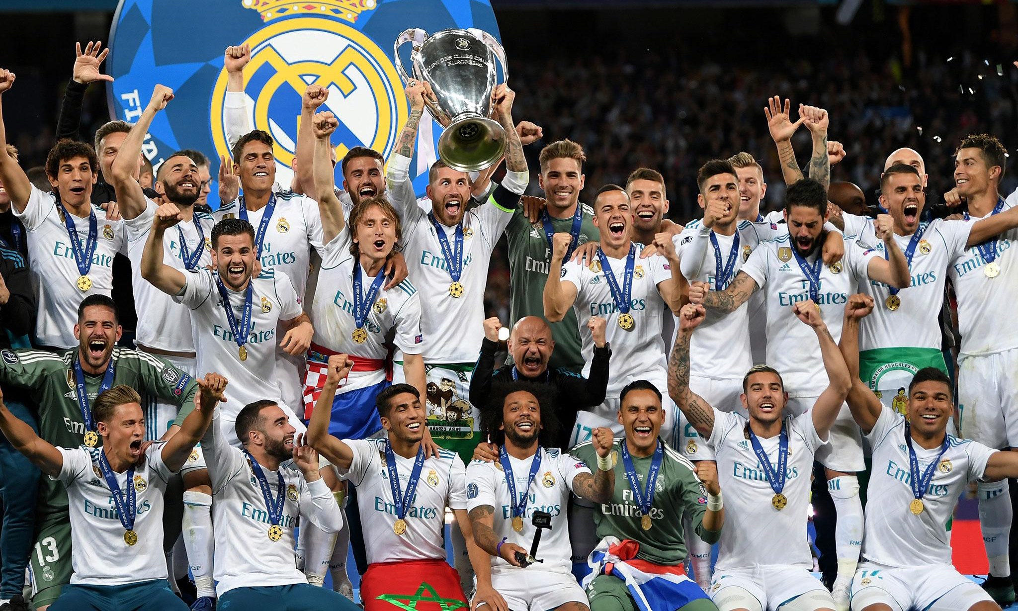 皇马欧冠征途：逆境中绽放的王者之花